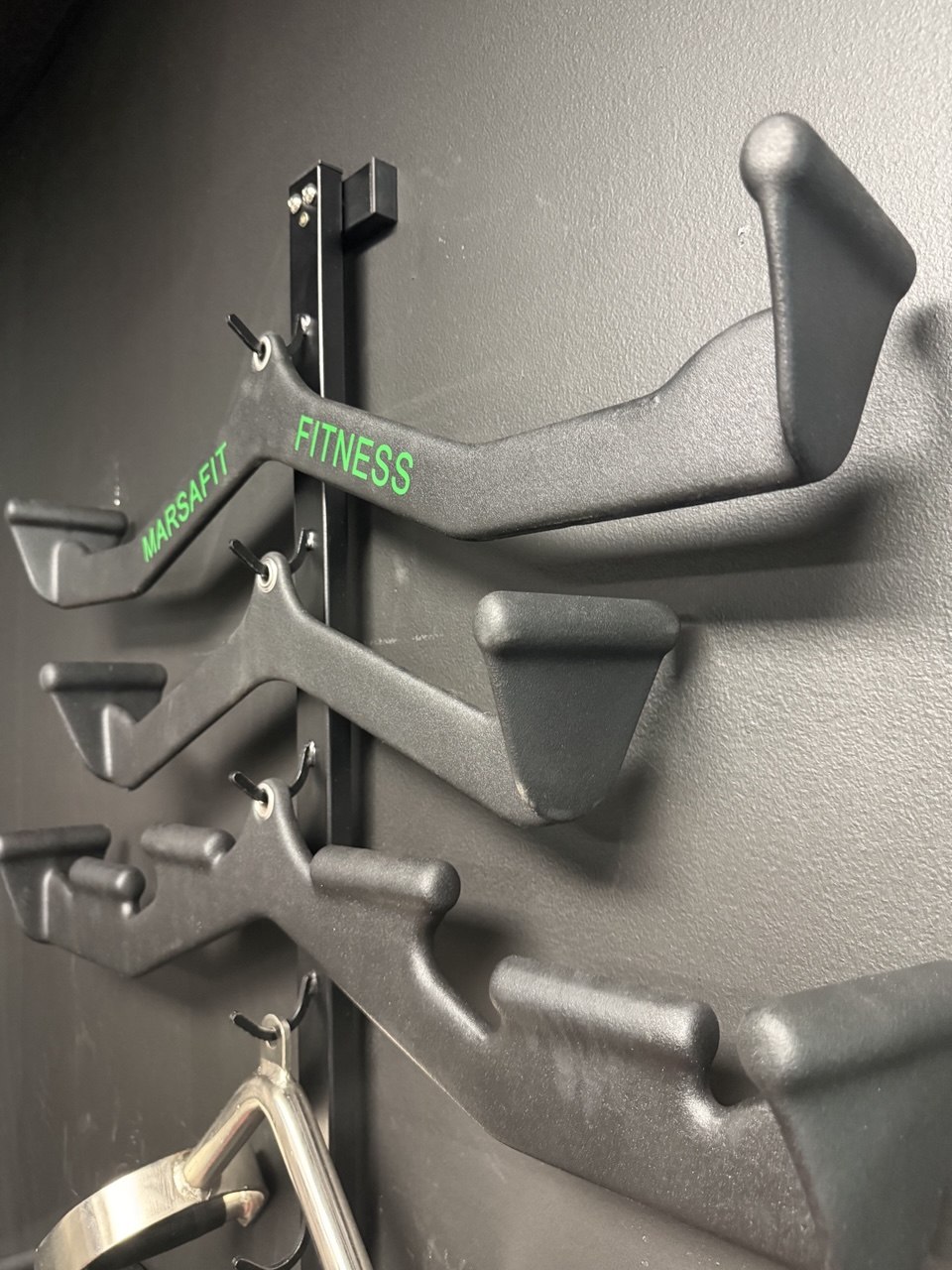 Organized strength-training attachments